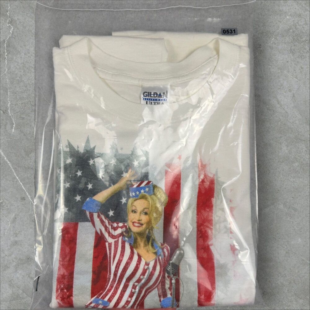 Vintage Dolly Parton WW2 Style Pin Up Model USA Flag Y2K Tour Concert TShirt - L - Picture 7 of 7
